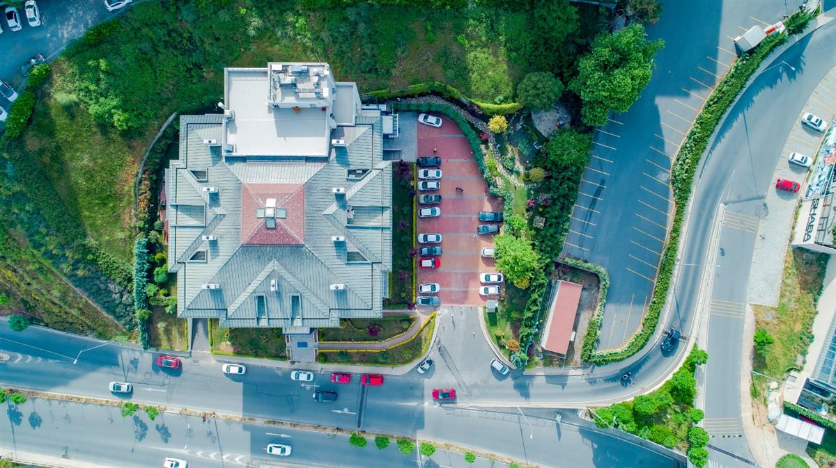 Facility Outside - MOODIST HOSPITAL