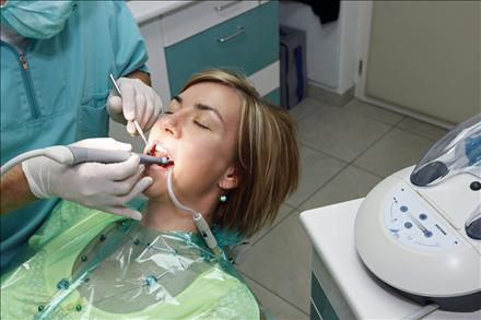 Gelencser Dental