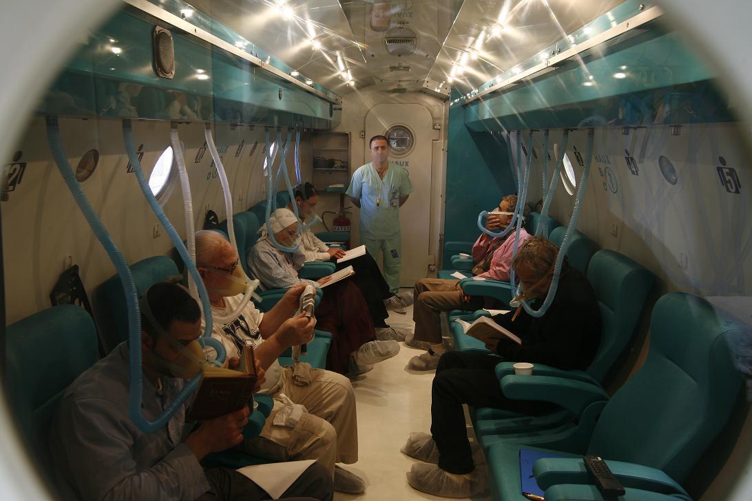 Hyperbaric chamber - Assaf Harofeh Medical Center