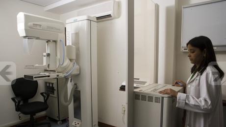 Mammography Operation - Fortis La Femme